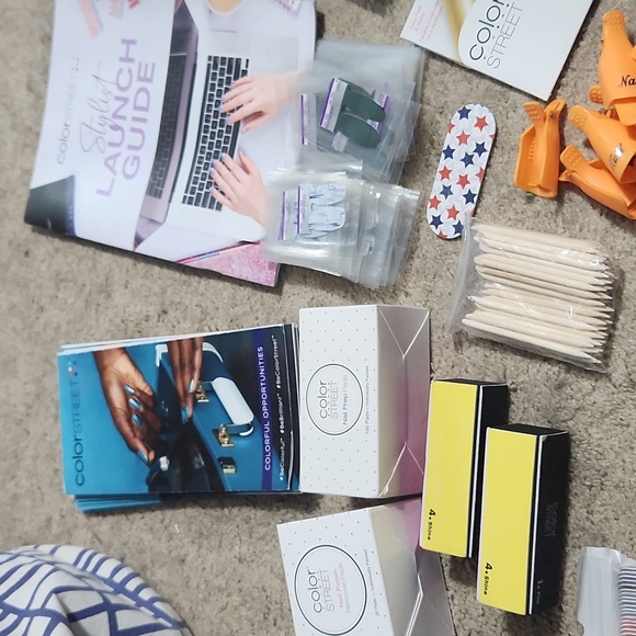 Color street starter kit - Picture 3 of 7